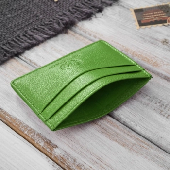 Etui na karty skórzane Paolo Peruzzi minimalistyczne zielone