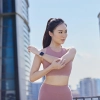 UNIQ pasek Revix Apple Watch Series1/2/3/4/5/6/7/8/9/SE/SE2 38/40/41mm. Reversible Magnetic lilak-biały/lilac-white