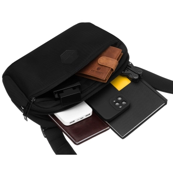 Saszetka Peterson na ramię nerka listonoszka torba czarna crossbody miejska