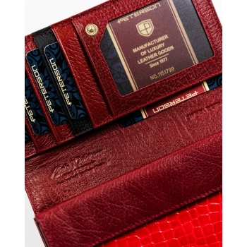 Lakierowany portfel z elegancki wzorem croco - Peterson