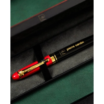 Elegancki długopis — Pierre Cardin