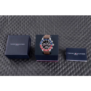 Zegarek Męski Tommy Hilfiger Chronograph Elegancki