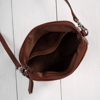 Torebka damska skórzana crossbody Paolo Peruzzi na ramię