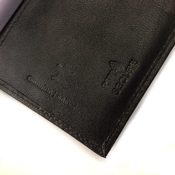 Skórzane etui z ochroną RFID do codziennego użytku brązowe