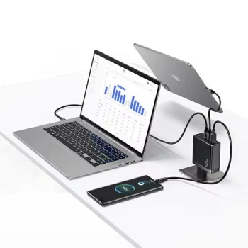 USAMS Ład. siec. 2xUSB-C+1xUSB T52PD140W PD Fast Charging US-CC168 + kabel U82 USB-C/USB-C US-SJ581 240W czarny/black UM Series UMXLOGTC01