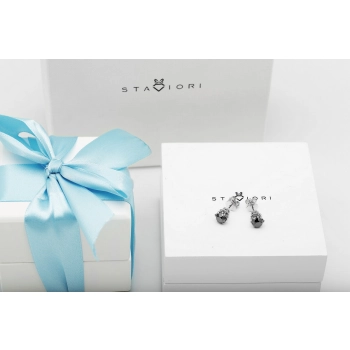 Piękne kolczyki z czarnymi diamentami 2,80ct w białym złocie